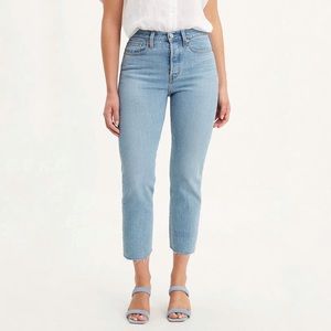 BNWT LEVI’S Wedgie Straight (24)